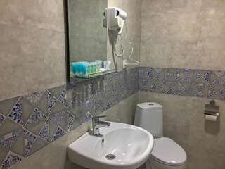 Гостевой дом Guest House Maradona Сигнахи Cемейный номер с собственной ванной комнатой-8